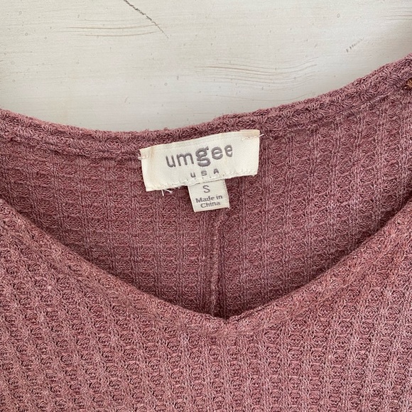 Vici Waffle Knit Contrast Sleeve Dress - Picture 4 of 6